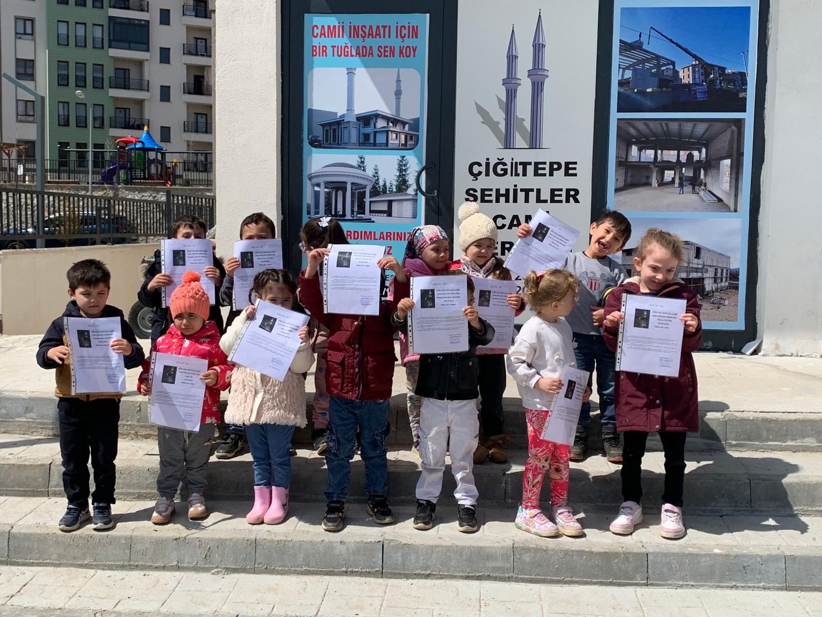 MİNİK ELLERDEN BÜYÜK MESAJ: GELECEĞE NEFES OLDULAR