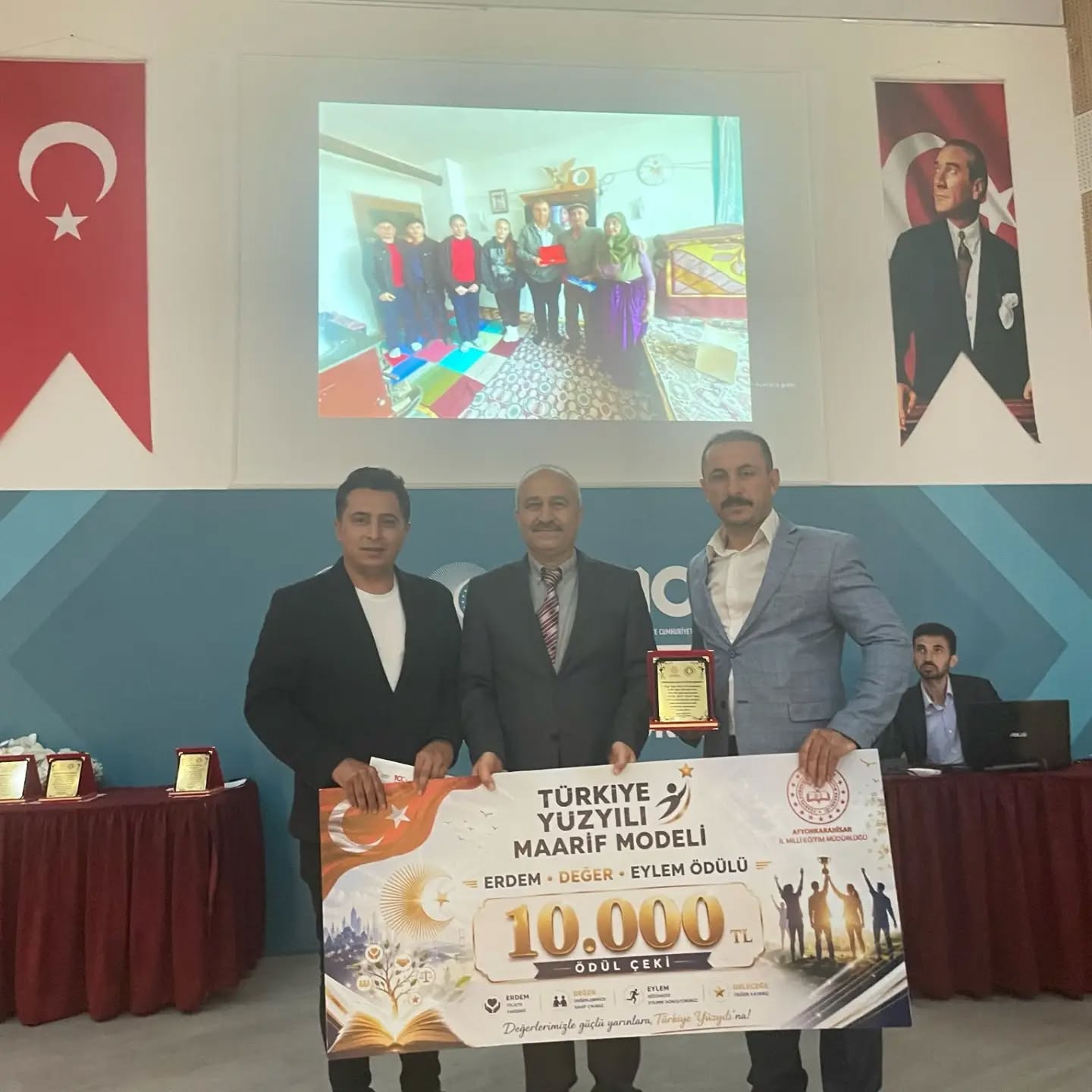 SİNANPAŞA’YA EDEP PROJESİNDE ÇİFTE BAŞARI