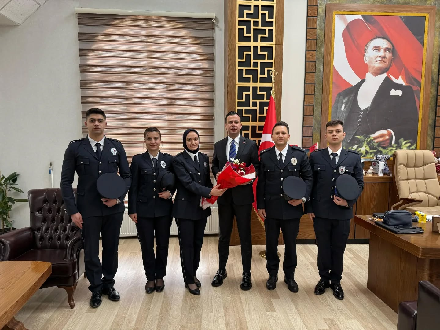 Kaymakam Aslan’dan Emniyet Personeline Başarı Belgesi