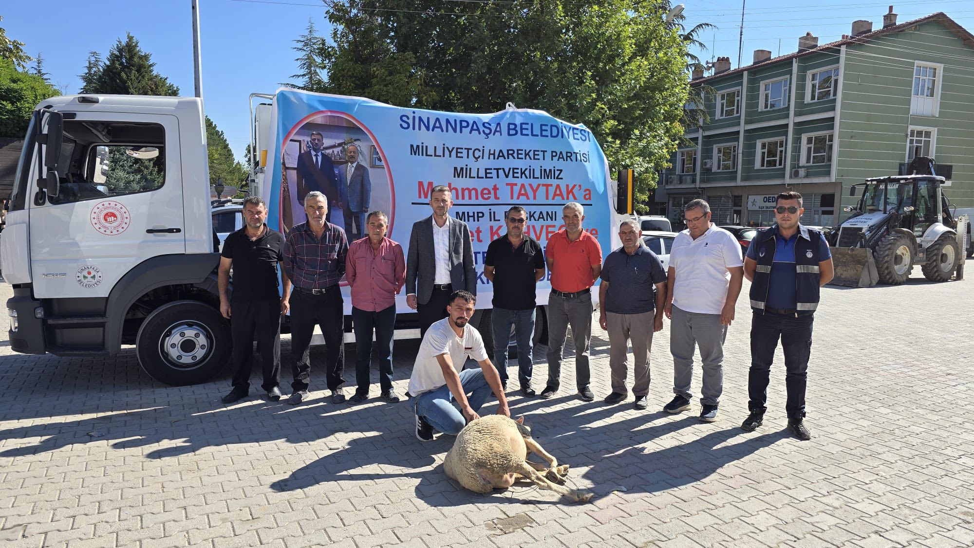 Başkan Tolga Yıldırım: “Sinanpaşa’mıza Hayırlı Olsun”