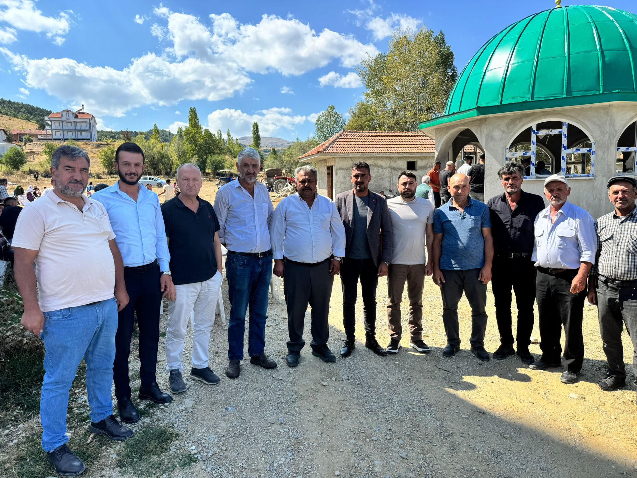 MHP Heyeti Çobanözü Köyünde Mevlid programına katıldı