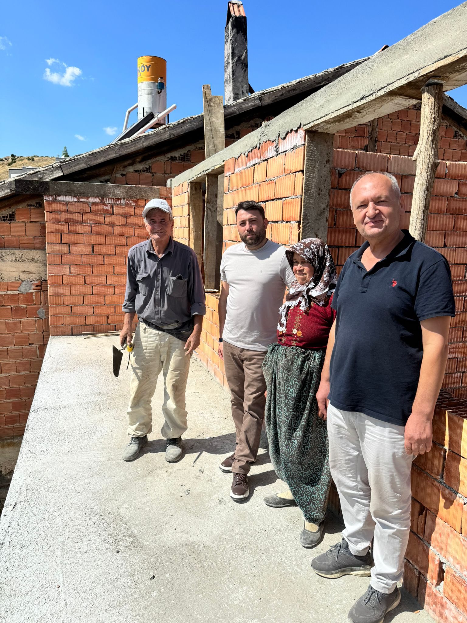 MHP’den Şehit ailesine ziyaret