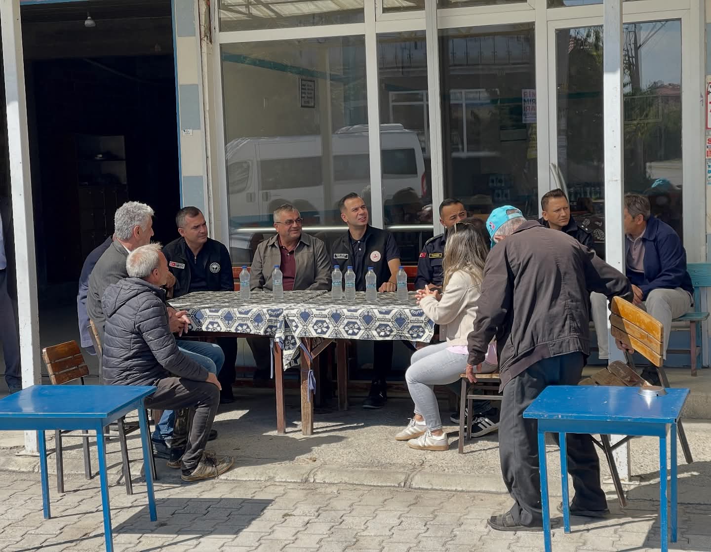 Sinanpaşa Kaymakamı Emrah Aslan Köy ziyaretlerinde!
