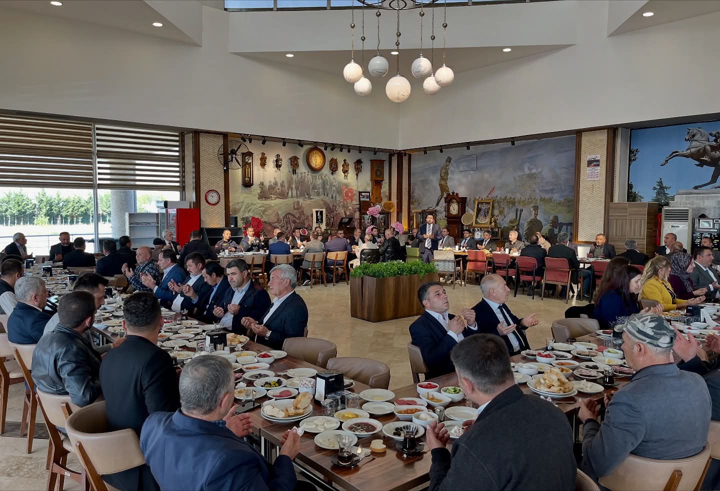 Sinanpaşa’da Muhtarlar Günü Kahvaltısı Düzenlendi!