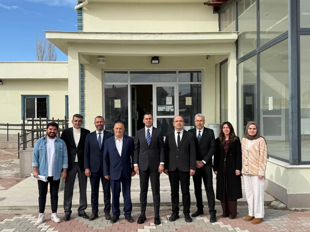 Yiğit ve Yusuf’un Adı Kütüphanede Yaşayacak