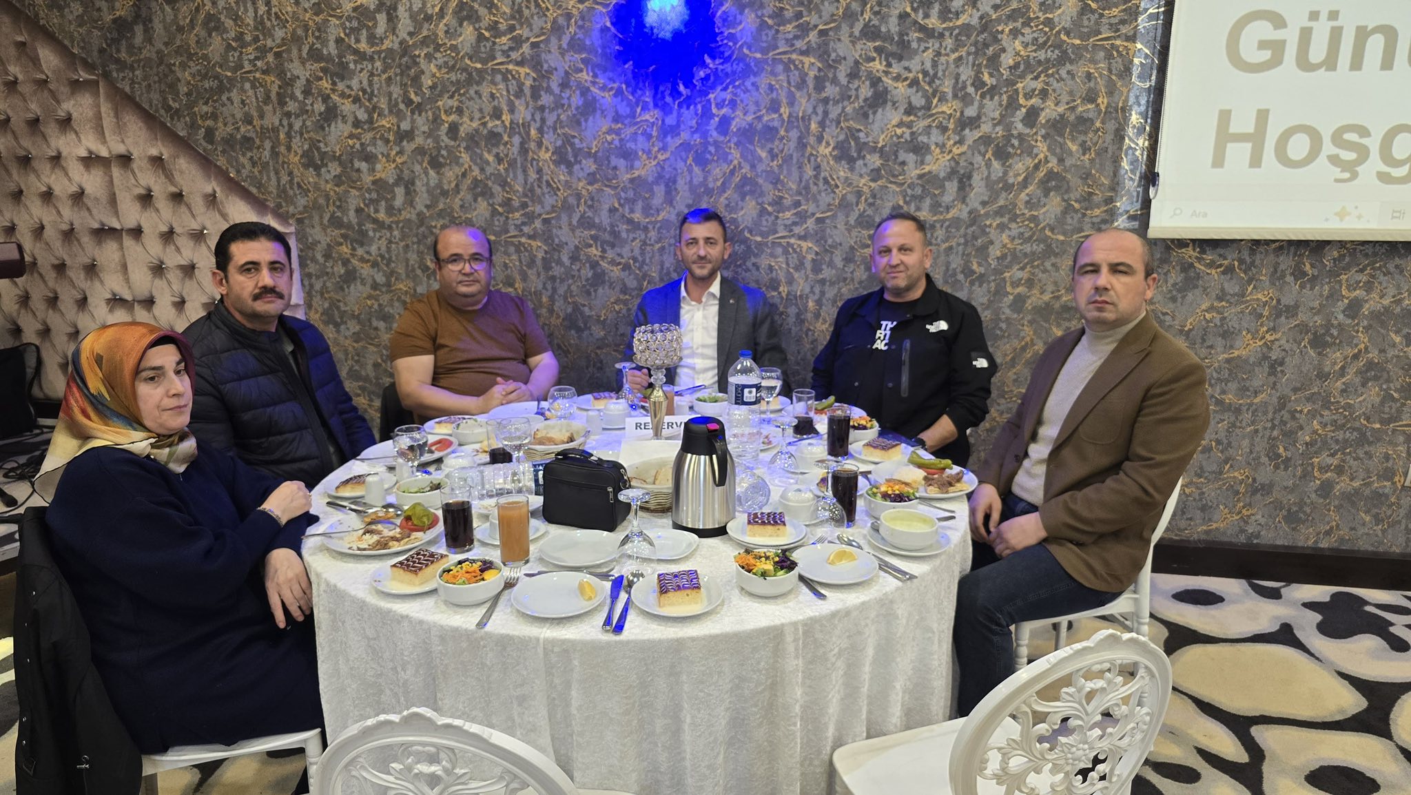 Sinanpaşa Belediye Başkanı Tolga Yıldırım’dan Öğretmenler Günü’ne Özel Program