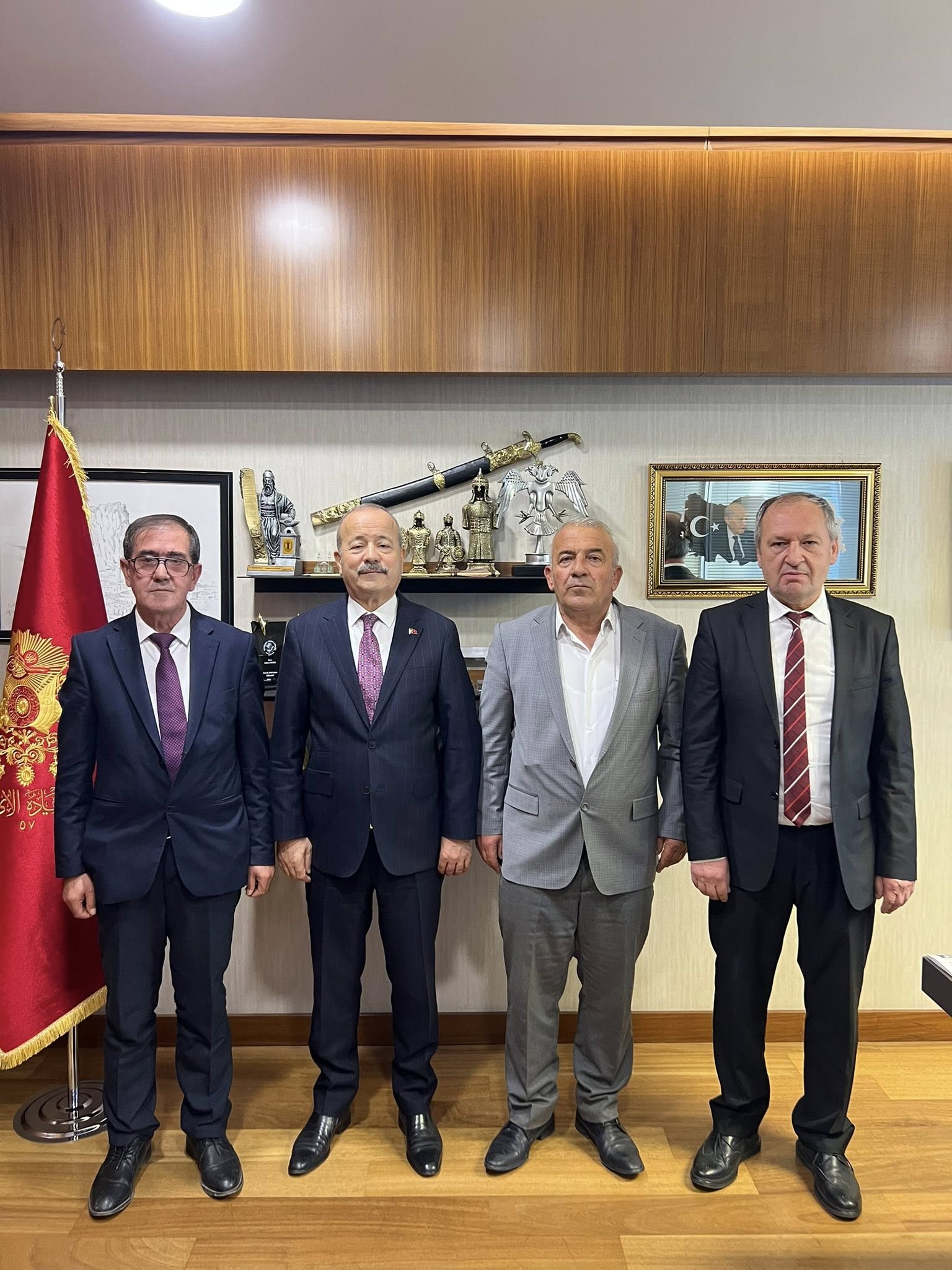 MHP Sinanpaşa Teşkilatından Milletvekili Taytak'a ziyaret