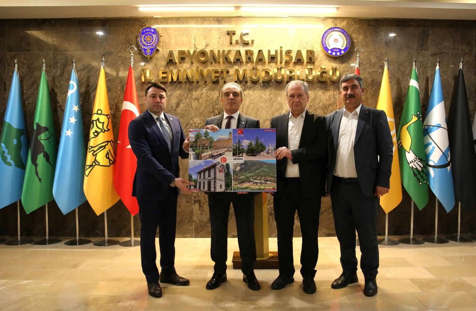 MHP Sinanpaşa’dan İl Emniyet Müdürü Erol’a Ziyaret