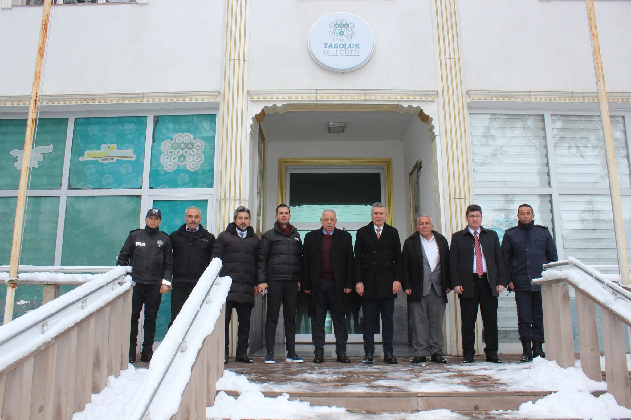 Vali Yardımcıları ve Kaymakamdan Taşoluk Belediyesi’ne Ziyaret