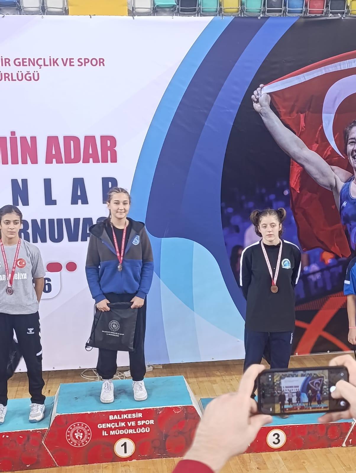 Taşoluklu Sporculardan Balıkesir’de Gururlandıran Başarı