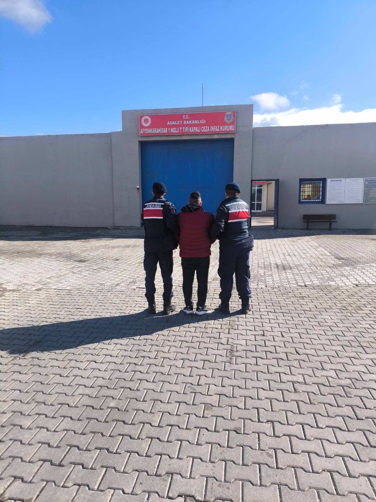 Sinanpaşa’da Çocuk İstismarı Suçundan Hükümlü Şahıs Jandarma Tarafından Yakalandı