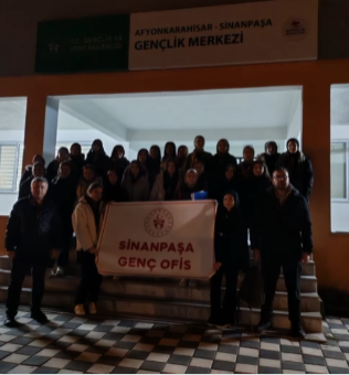 Sinanpaşalı Kız Öğrenciler “Bir Destandır Çanakkale” Projesiyle Tarihe Yolculuk Yaptı