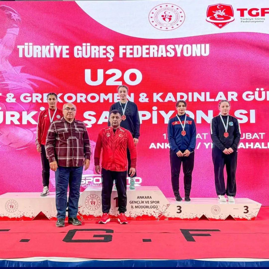 Taşoluk Güreş Kulübü’nden Türkiye Üçüncülüğü Gururu