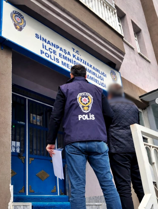 Sinanpaşa Emniyetinden Başarılı Operasyon