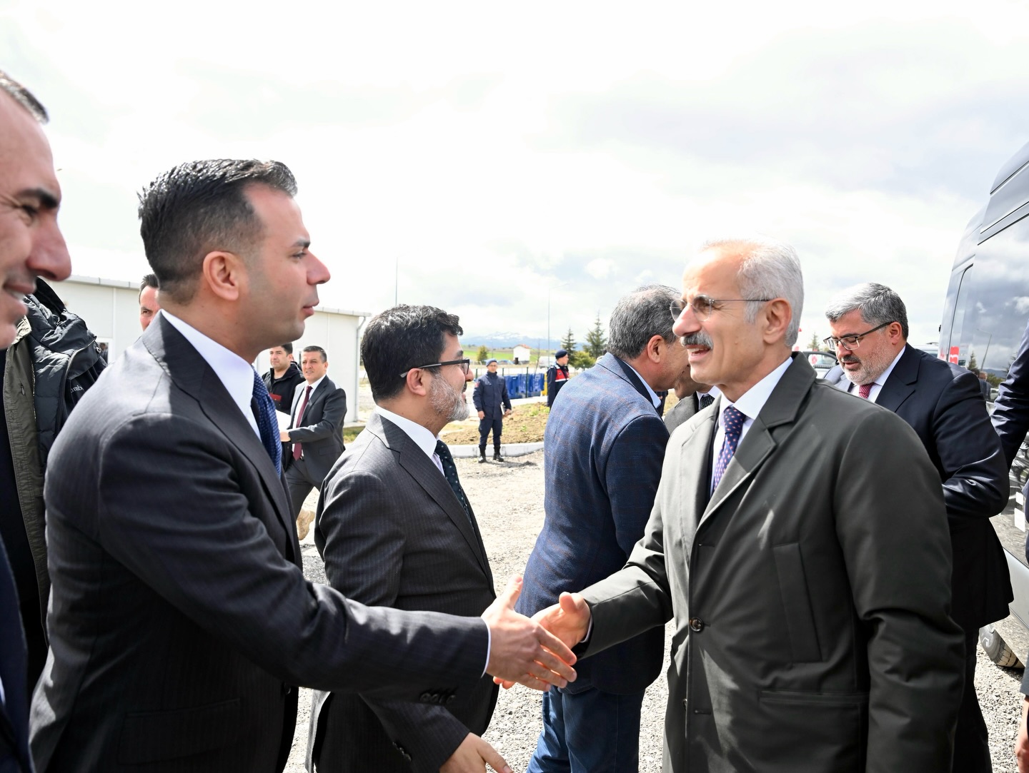 Sinanpaşa’da Yüksek Hızlı Tren Projesi İncelemesi