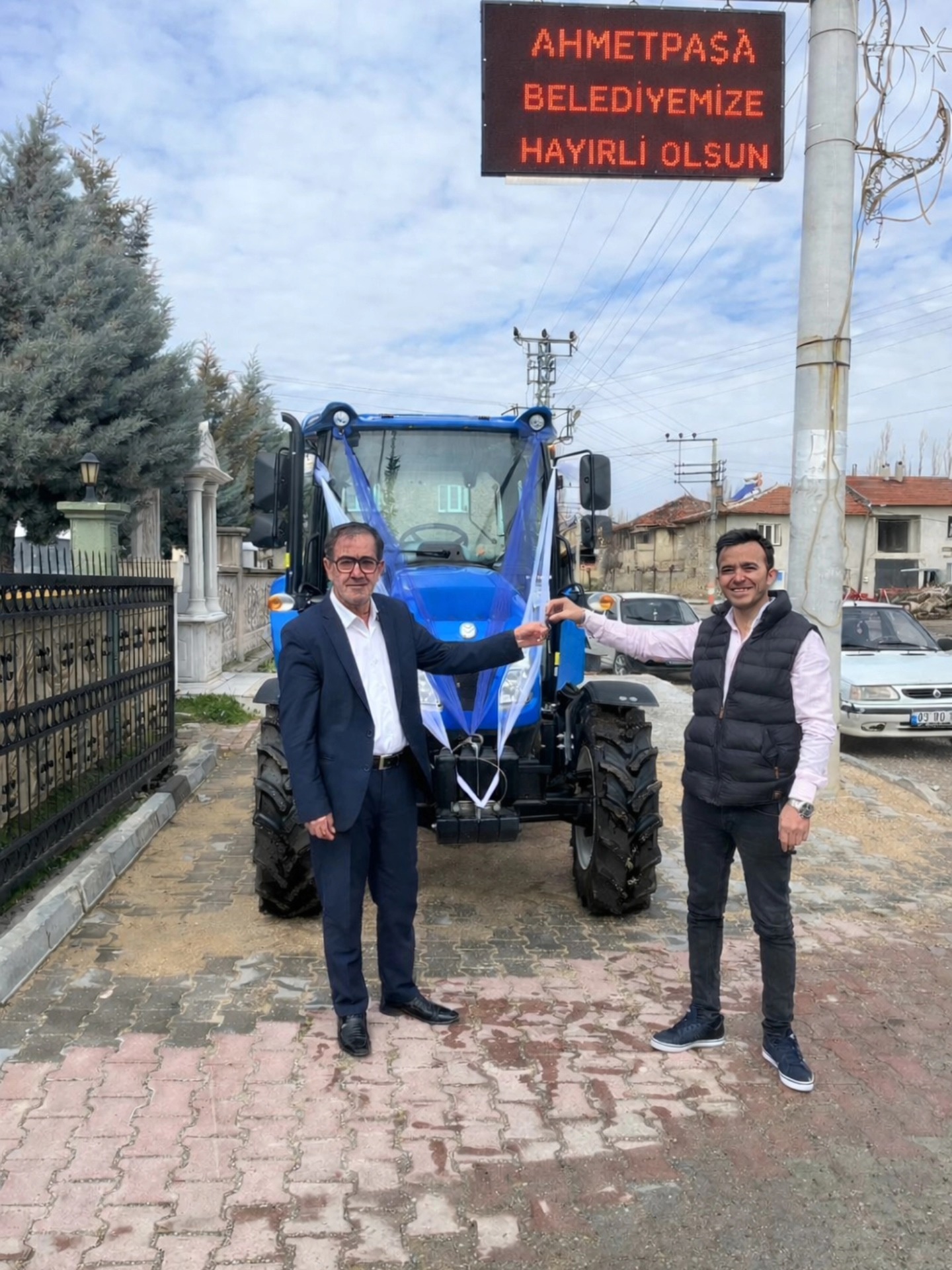 Ahmetpaşa Belediyesi Araç Filosunu Güçlendirdi