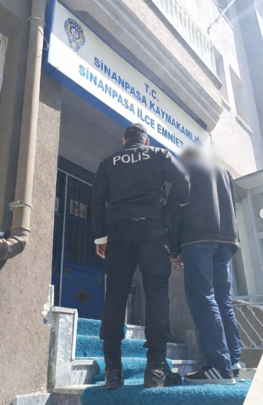 Sinanpaşa’da 6 Yıl 4 Ay Hapis Cezası Bulunan Şahıs Yakalandı