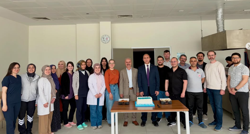 Sinanpaşa’da Sağlık Çalışanlarına “İyi Ki Varsınız” Etkinliği