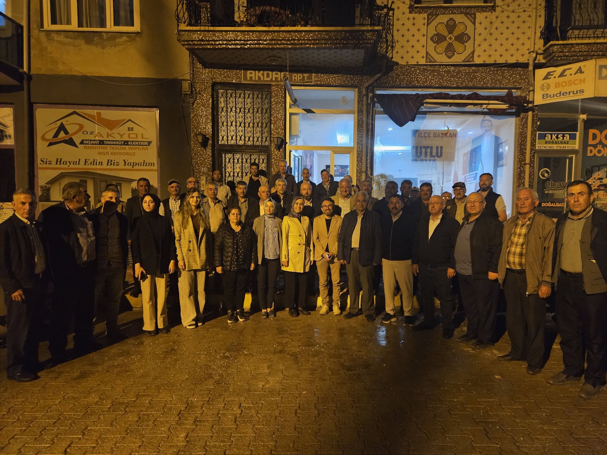 AK Parti Sinanpaşa’da Teşkilat Çalışmaları Masaya Yatırıldı