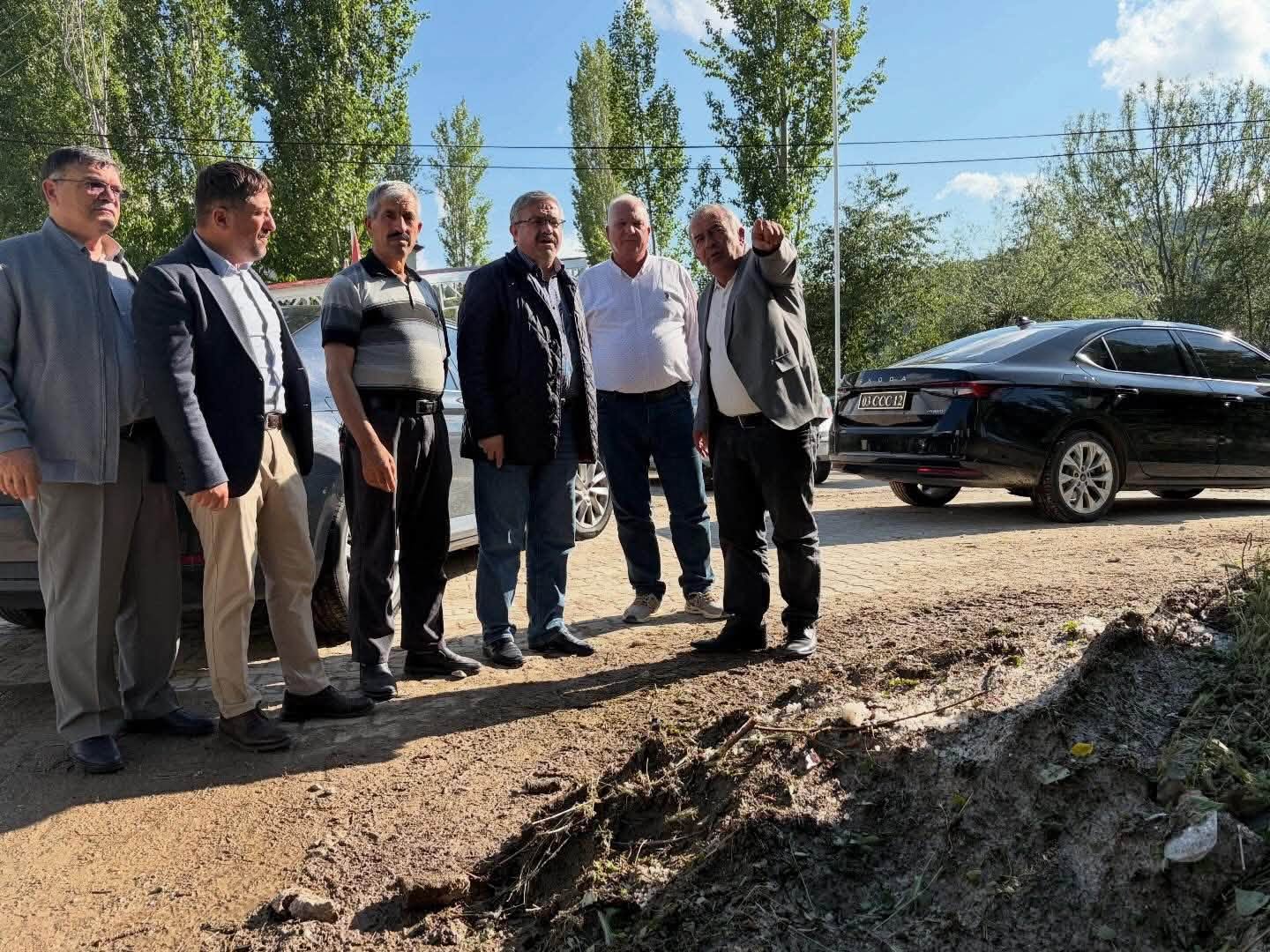 AK Parti Heyeti Taşoluk’ta Afet Bölgesinde İncelemelerde Bulundu