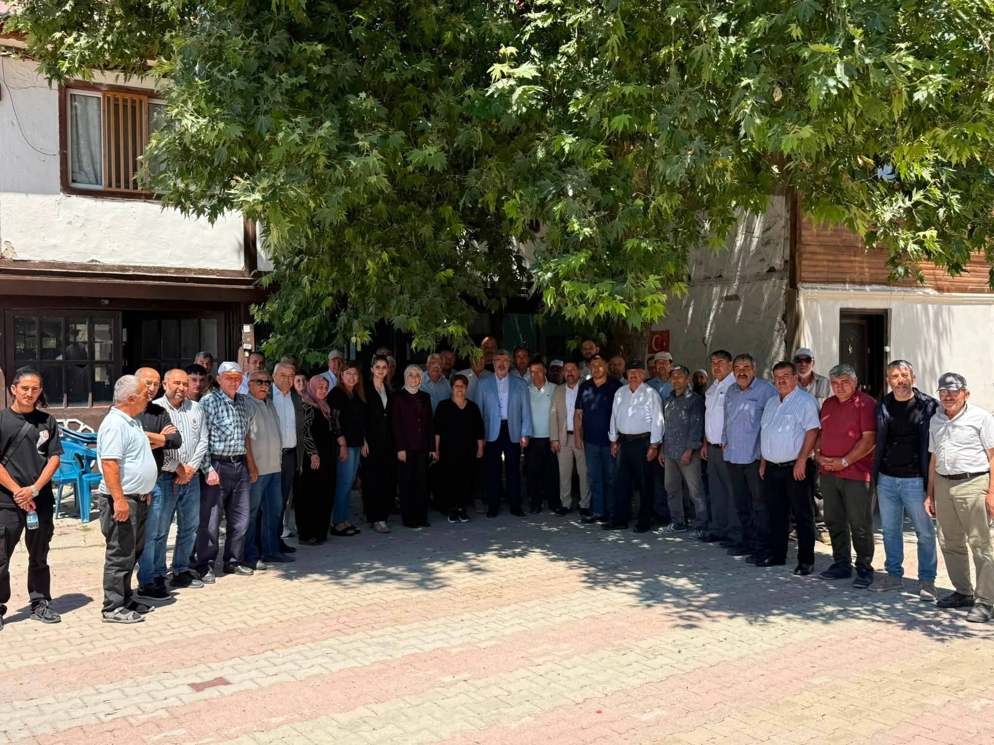 MİLLETVEKİLİ ALİ ÖZKAYA'DAN SİNANPAŞA'DA ÜÇ BELDE TEŞKİLATINA ZİYARET