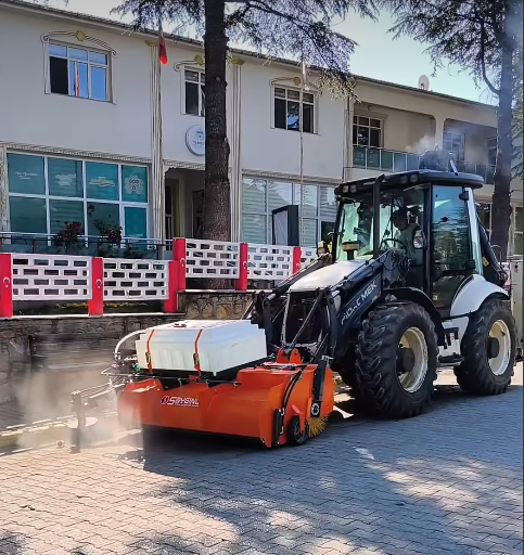 Taşoluk’ta Cadde ve Sokak Temizliğinde Yeni Dönem Başladı