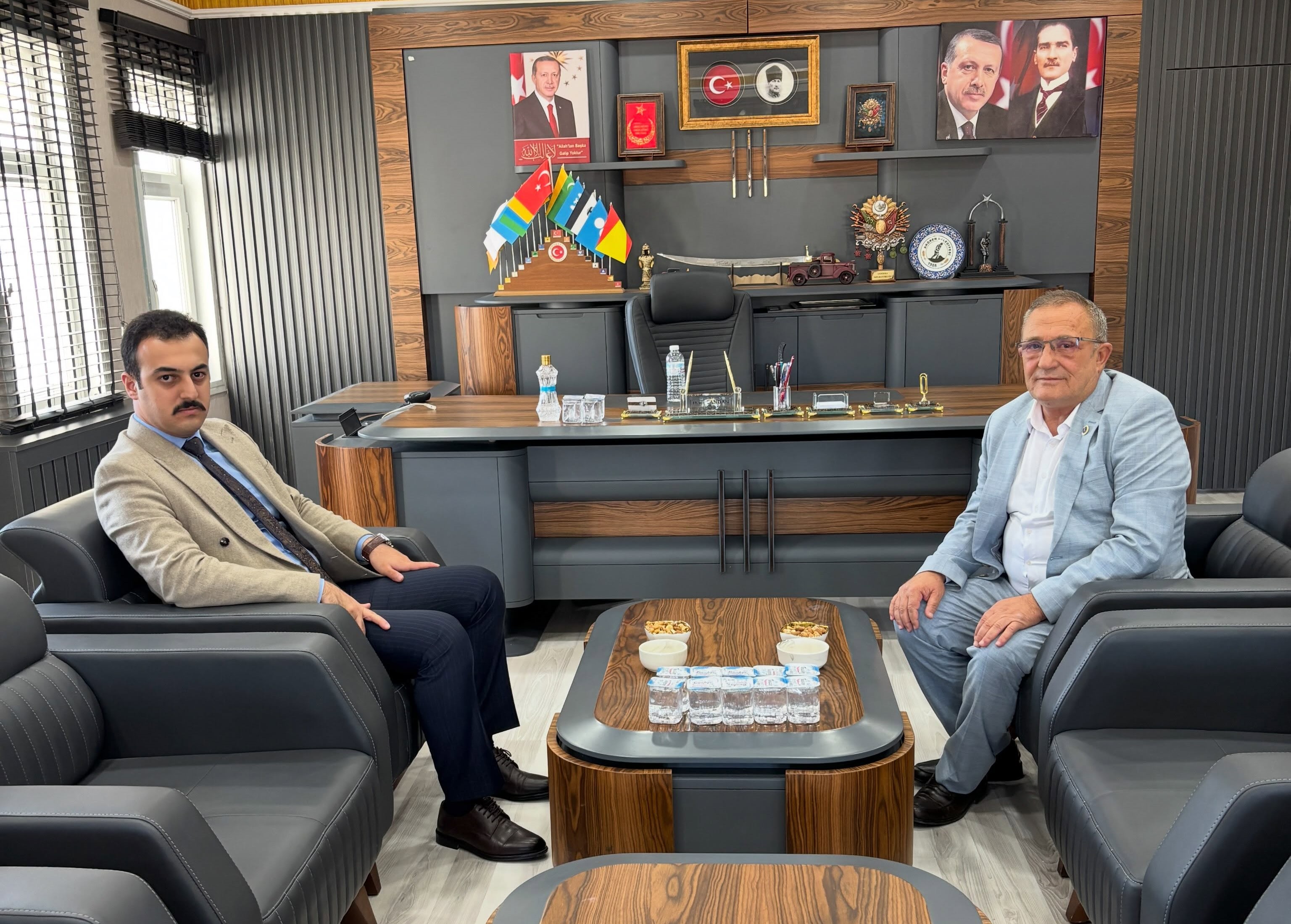 Kaymakam Bünyamin Miroğlu’ndan Akören Belediye Başkanı Hacı Candan’a İade-i Ziyaret
