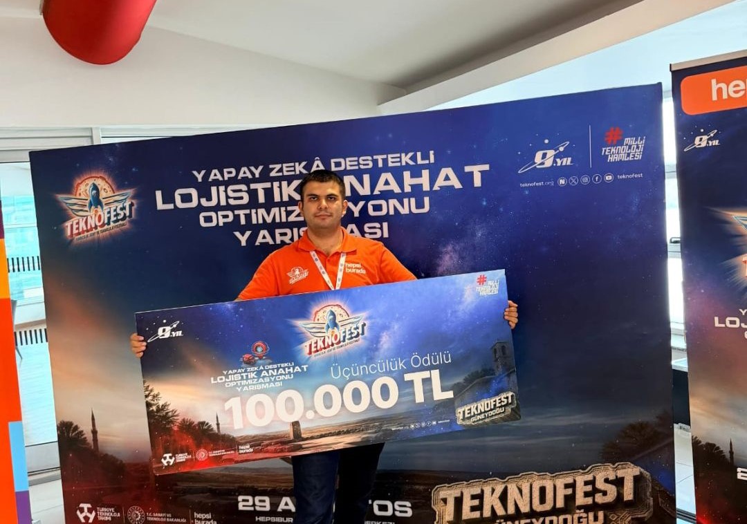 DÜZAĞAÇLI AKÜ MEZUNU LOKMAN TUĞRUL EMEK, TEKNOFEST 2026’DA TÜRKİYE ÜÇÜNCÜSÜ OLDU