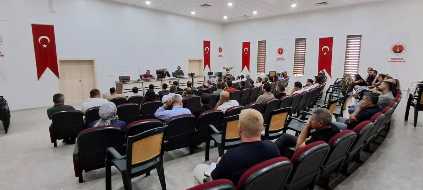 SİNANPAŞA’DA 2026-2027 EĞİTİM ÖĞRETİM YILI ÖNCESİ ÖNEMLİ TOPLANTI
