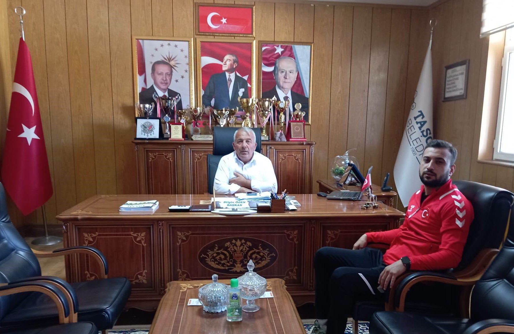 Taşoluk’ta Güreş Takımının Yeni Antrenörü Ahmet Şahan Oldu