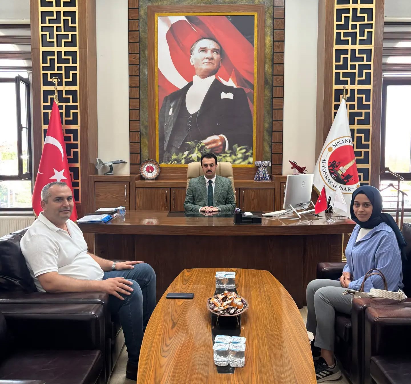 SİNANPAŞA HABER’DEN KAYMAKAM BÜNYAMİN MİROĞLU’NA HAYIRLI OLSUN ZİYARETİ