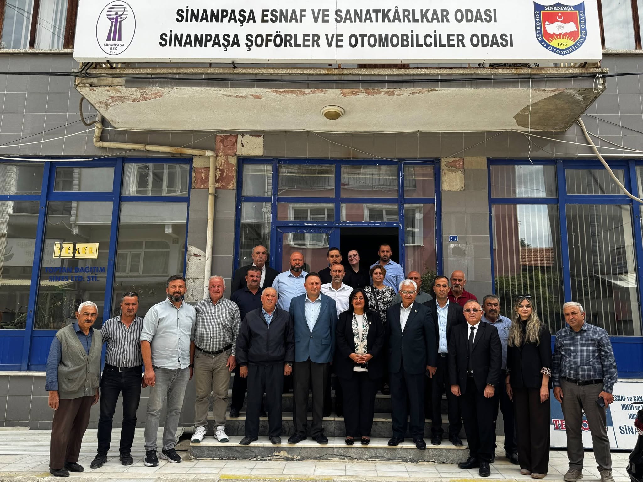AK Parti Sinanpaşa’da Gönül Gönüle, Omuz Omuza Ziyaretler