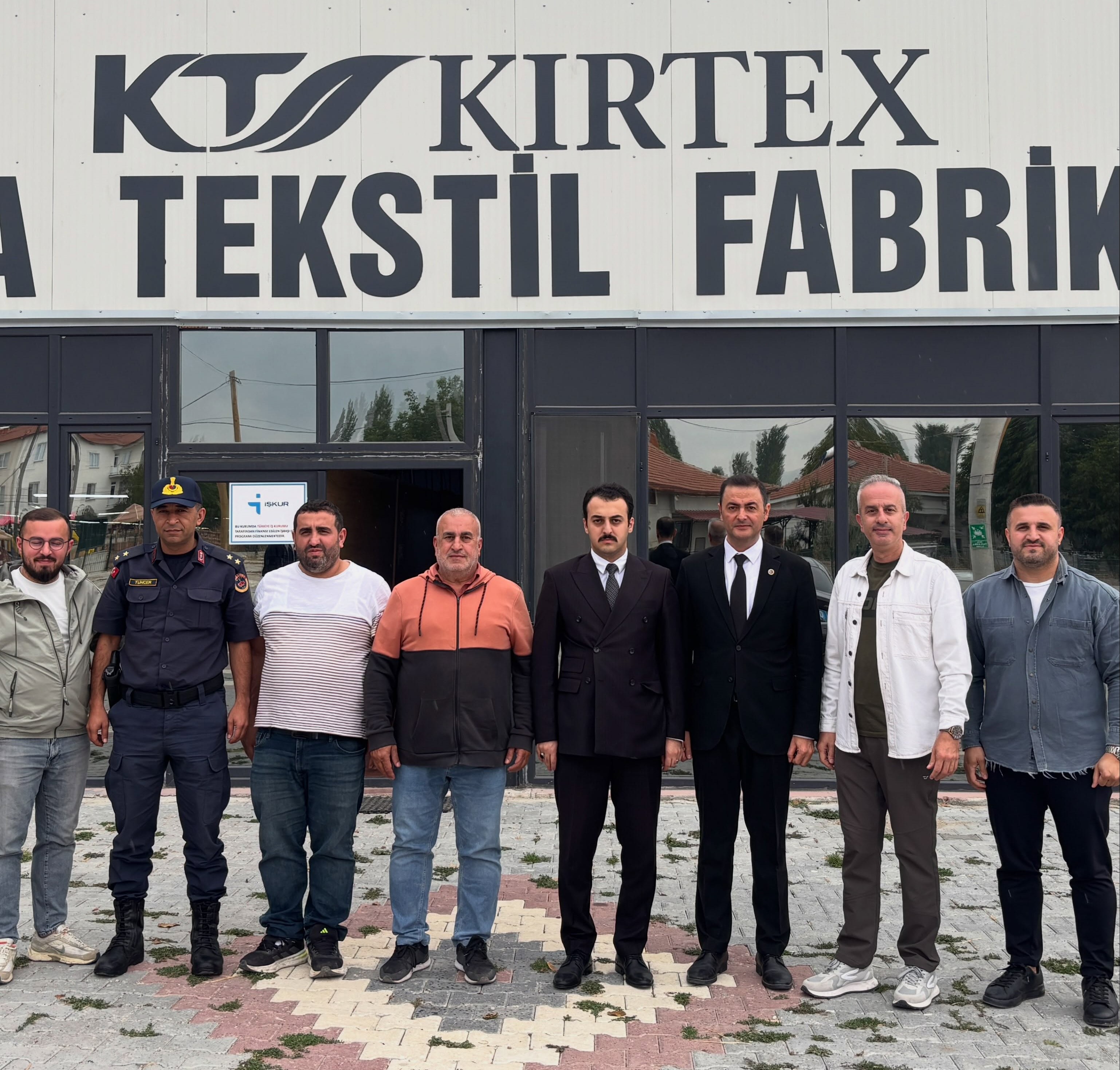 Kaymakam Miroğlu ve Başkan Şahin, Kırtex Tekstil Fabrikası’nı İnceledi