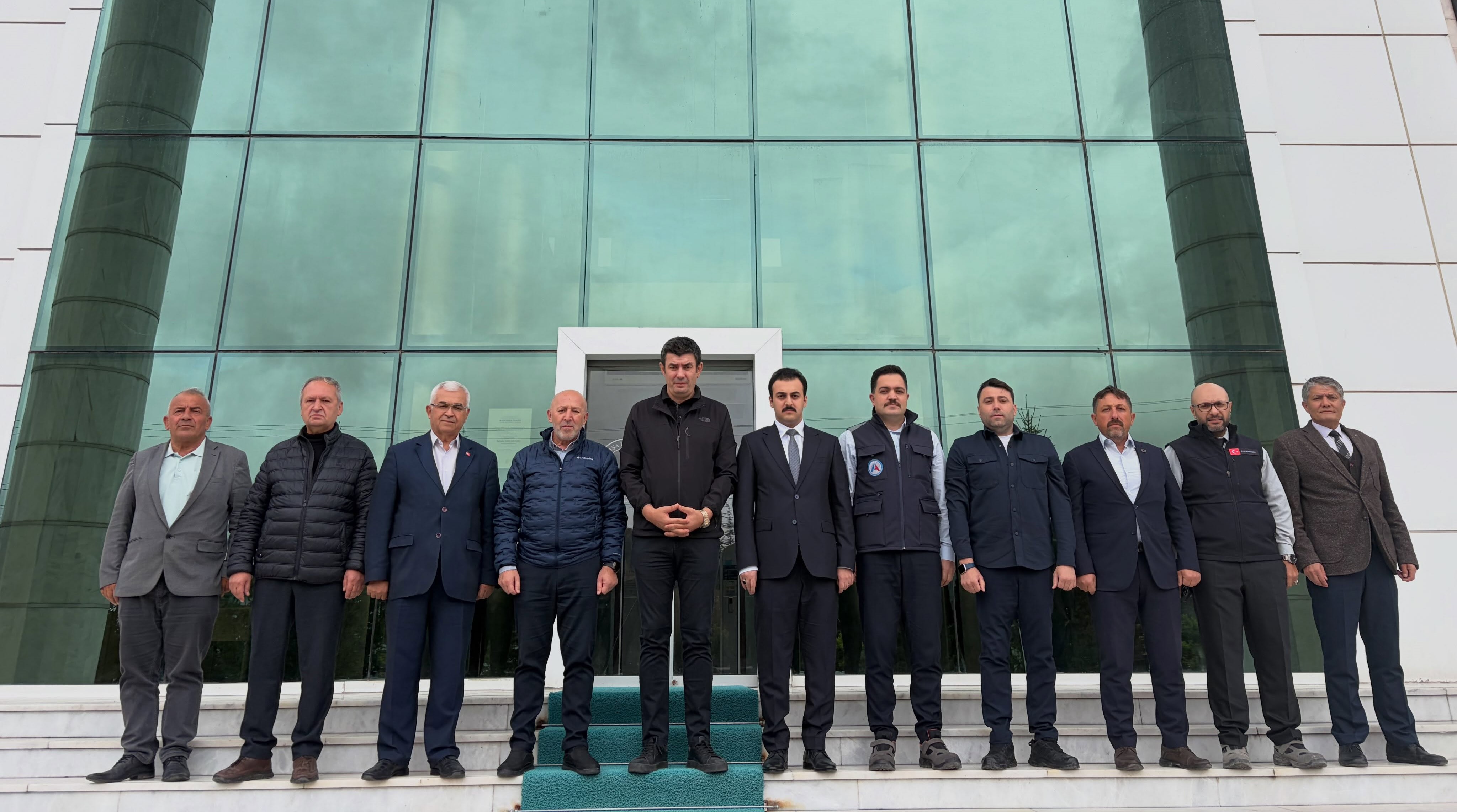 SİNANPAŞA’DA PROTOKOLDEN KAYMAKAM MİROĞLU’NA ZİYARET