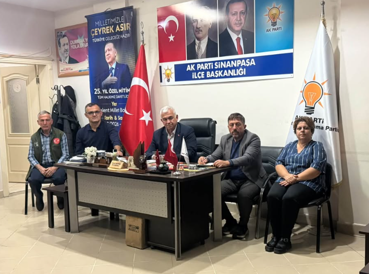 AK Parti Sinanpaşa’da Muhtarlarla Buluştu: Köylerin İhtiyaçları Görüşüldü