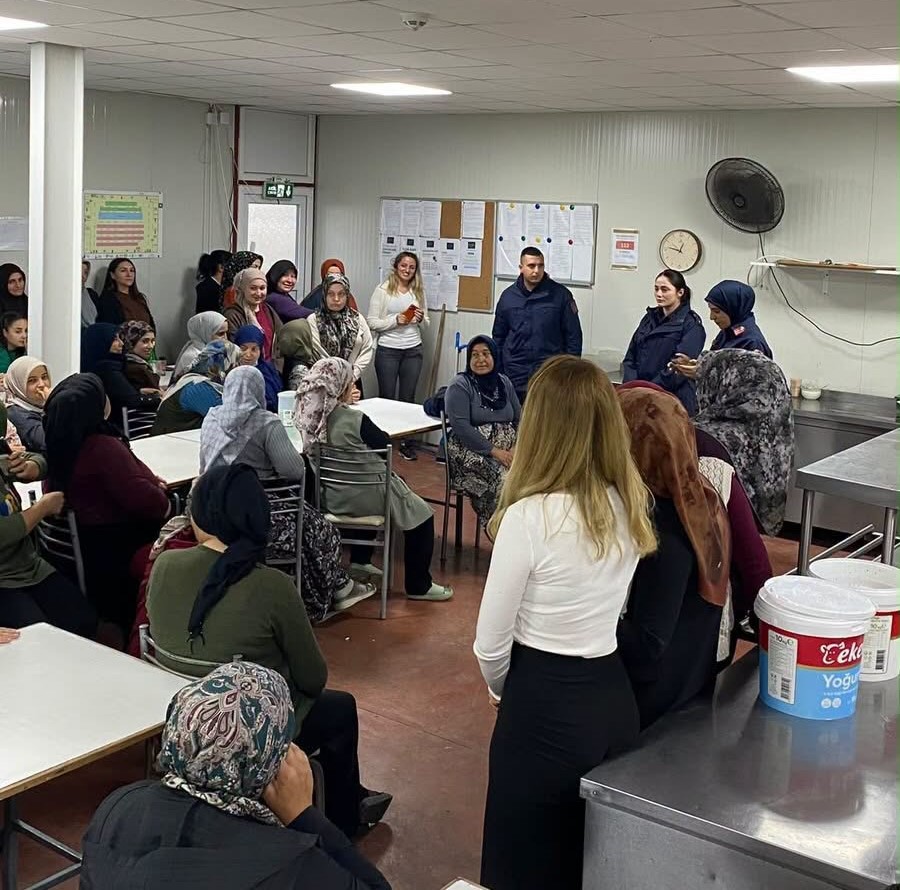 JANDARMA EKİPLERİNDEN KIRKA’DA KADES FARKINDALIĞI