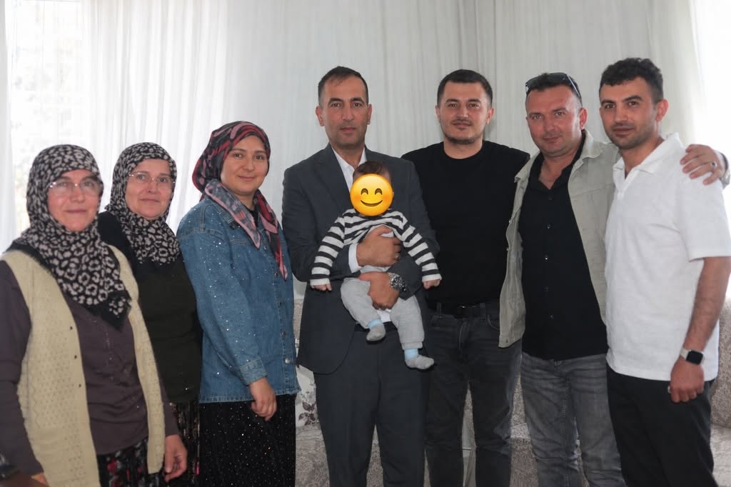 GÜNEY’DE HOŞ GELDİN BEBEK ZİYARETİ: HÜSEYİN EMİR BEBEĞE İLK HEDİYE